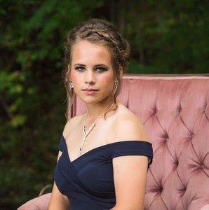 Meet your Posher, Kari